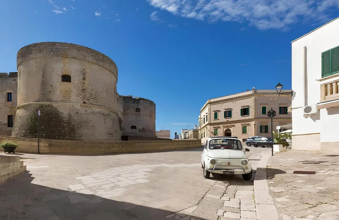 Dimora Storica Torre Matta Elegance, History And Sea Views In The Heart Of Otr-1